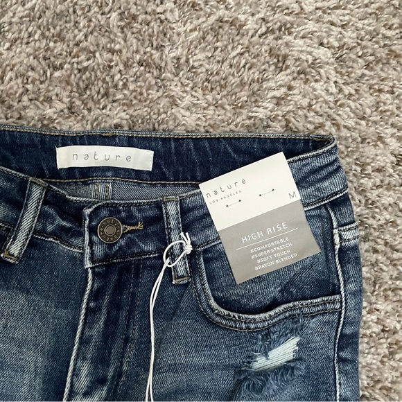 Nature Los Angeles Distressed Bermuda Jean Shorts NWT - Picture 3 of 3